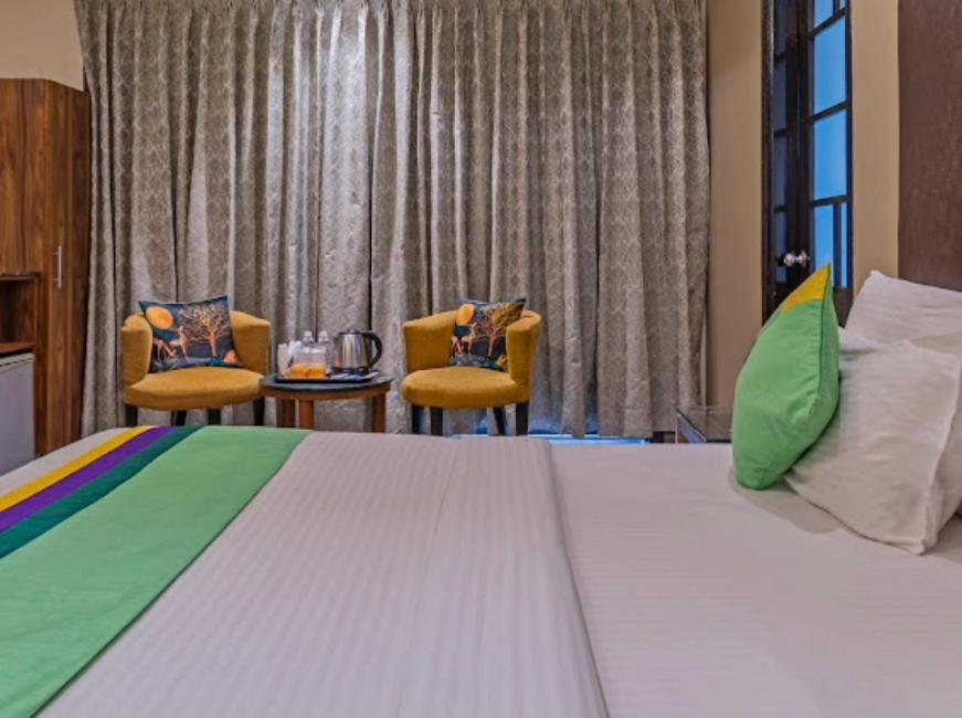 Hotel Imperial Park Sector 45 Gurgáon Kültér fotó